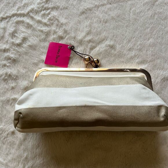 Donna Dixon Tippy Gold & White Kiss Lock Clutch NWT - Picture 13 of 16